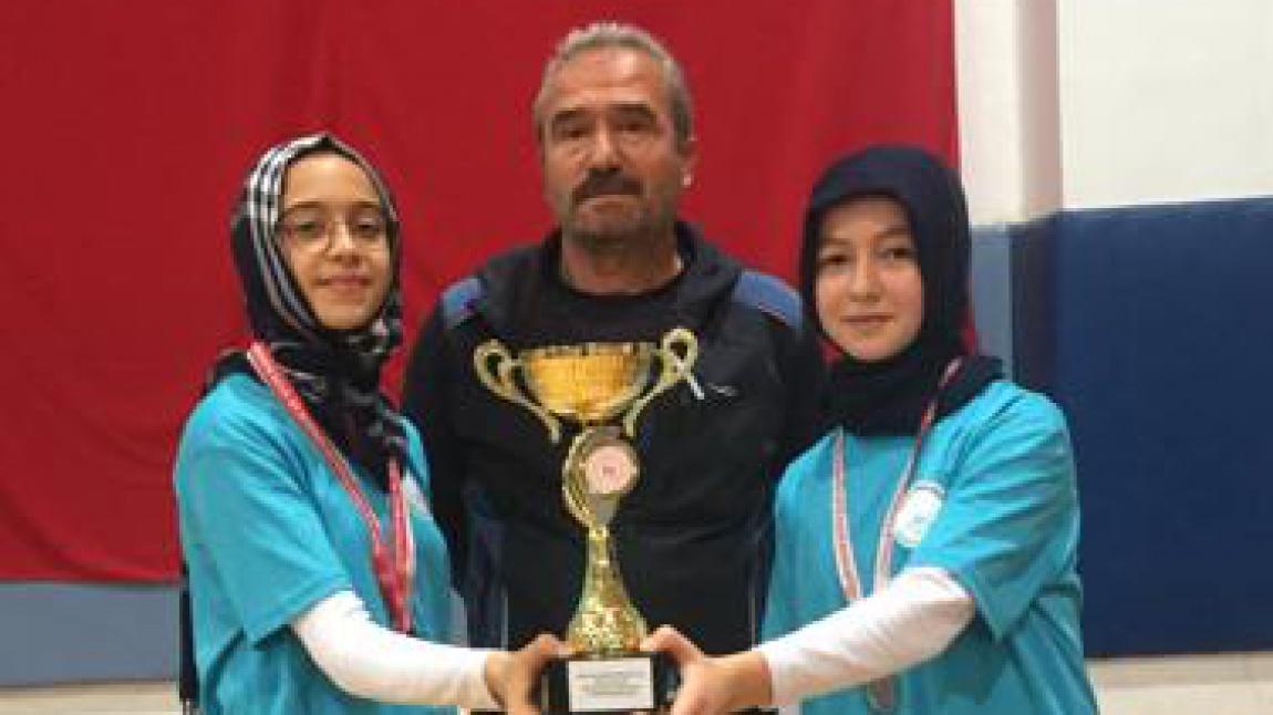 Okulumuz Masa Tenisi Takımı 2022-2023 Konya İli Küçük Kızlar Masa Tenisi Müsabakaları Konya İkincisi oldu.